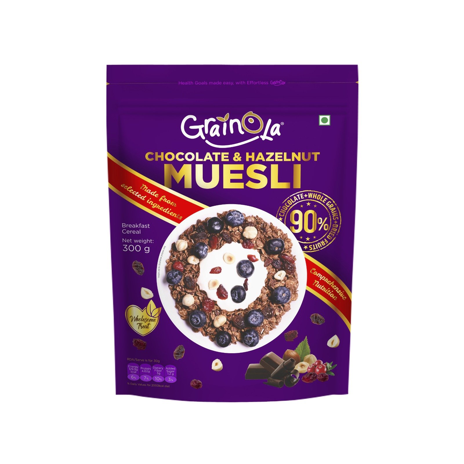 Crunchy müsli with chocolate and hazelnuts